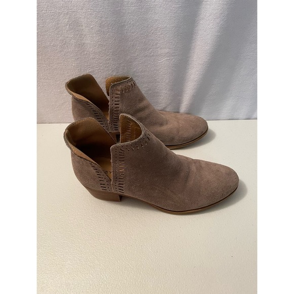 Lucky Brand Leather Suede Beige size 8 M Ankle women’s‎ boots - Picture 2 of 11